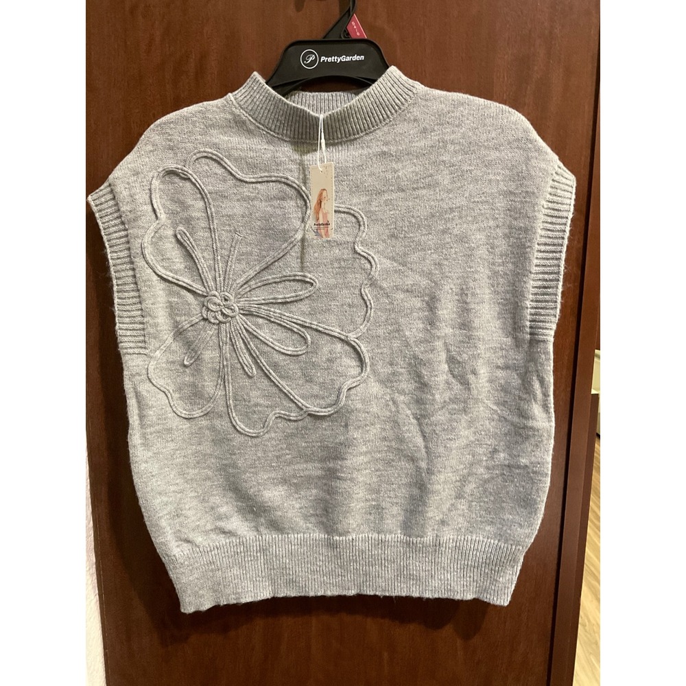 Pretty Garden Women's Flower Mock neck Sweater size S